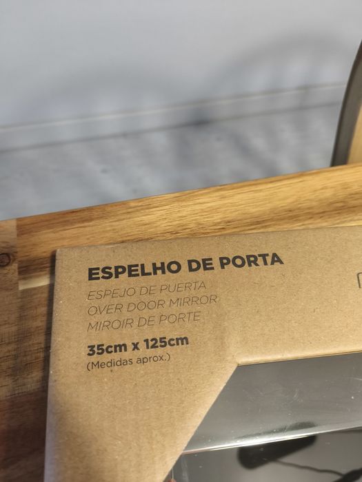 Espelho Prateado Novo 125x35 ler anuncio