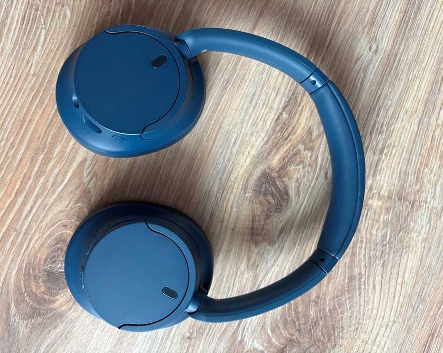 Бездротові навушники Sony WH-CH720N з системою шумопоглинання ANC
