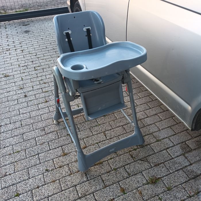 Krzesełko do karmienia dziecka