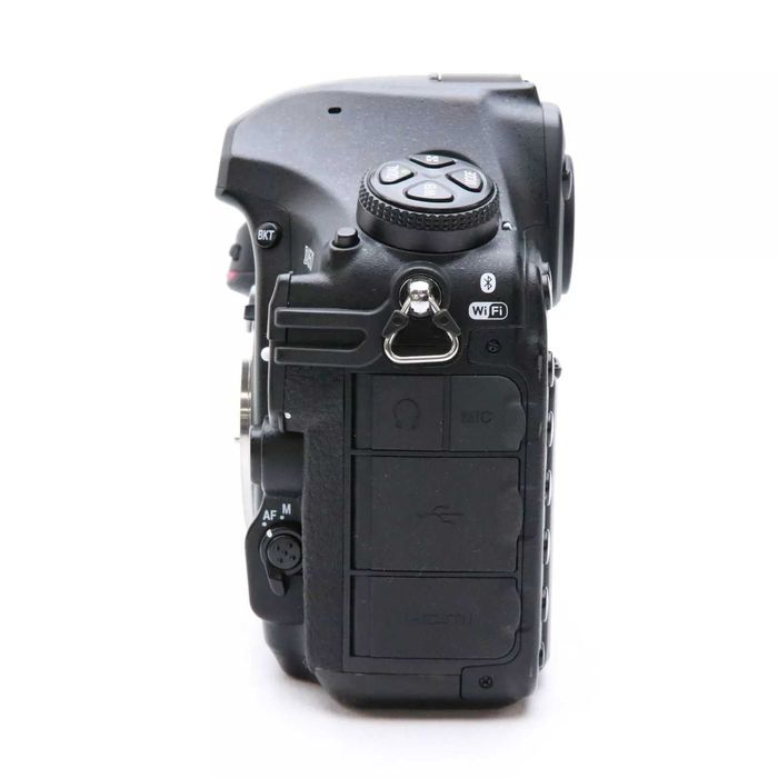 Дзеркальний фотоапарат Nikon D850 body (VBA520AE) Ідеальний стан