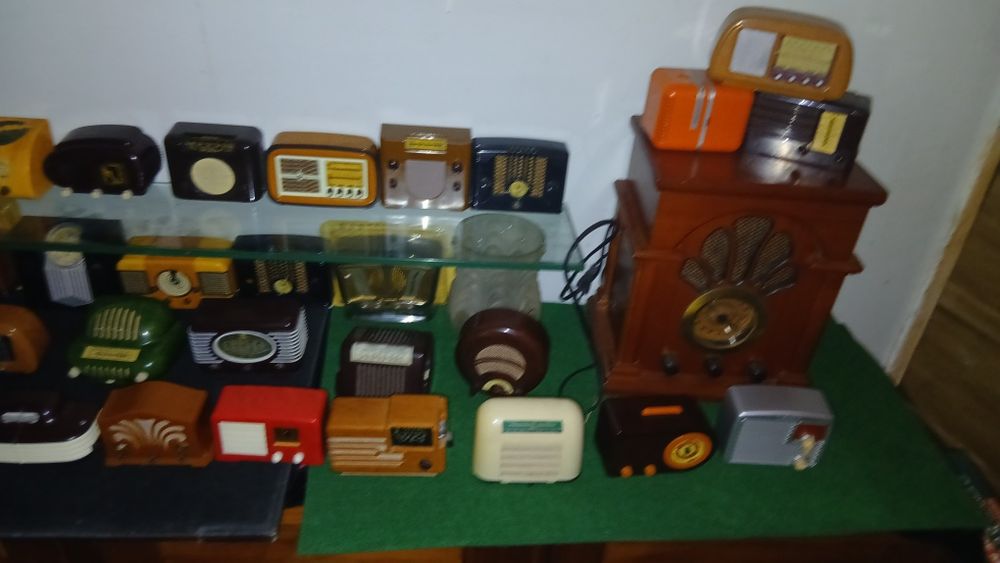 Colecao 33  radio  poe 250 €