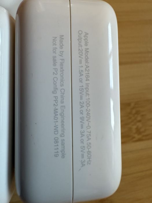 ЕКСКЛЮЗИВ. Інженерний зразок Apple A2164 30W USB-C Power Adapter