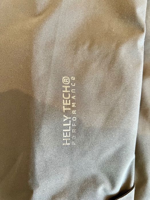 Casaco de Ski Helly Hansen Swift Team - Preto - Tamanho M