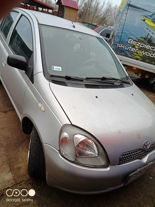 Toyota Yaris 2002 rok