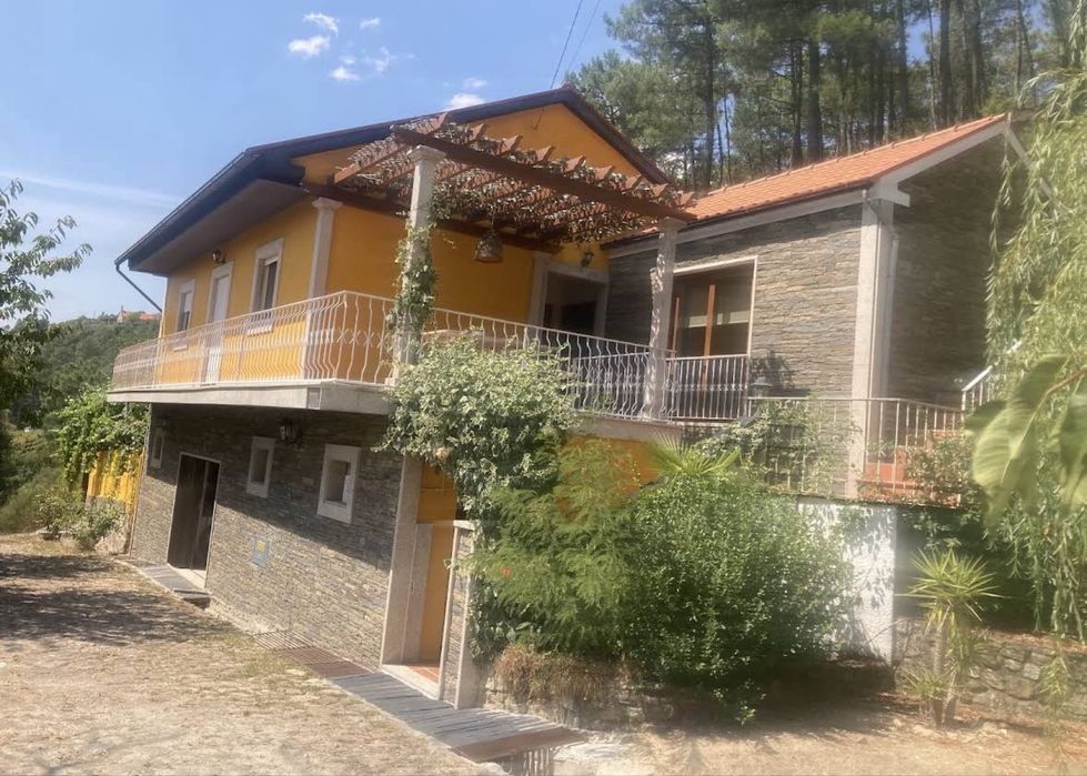 Casa de Ferias no DOURO com churrasqueira, AC