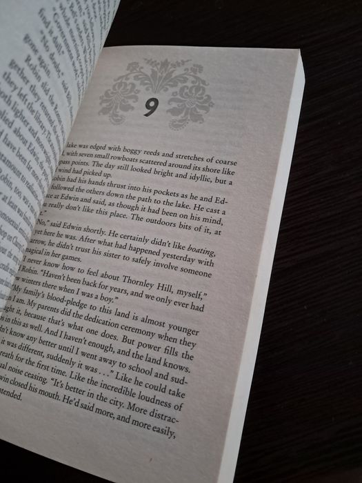 Книга Freya Marske "A Marvellous Light"