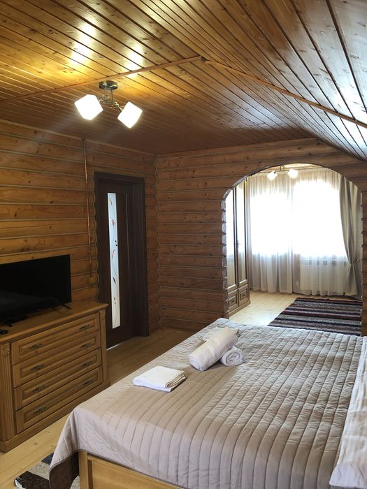 Будинок в Карпатах зелена садиба