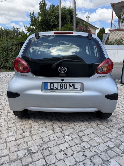 Toyota Aygo - 1.0 / gasolina - Ago/2006