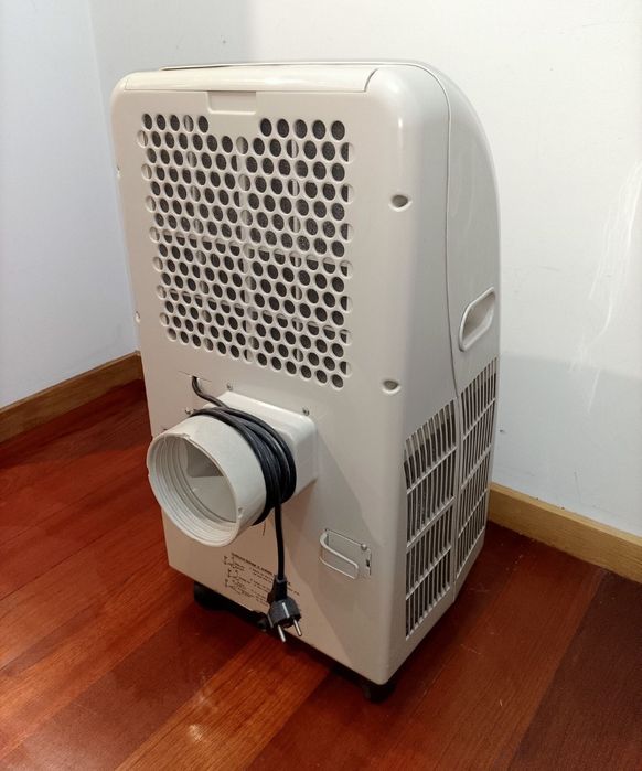 Ar condicionado portátil - Electronia Modelo TC-N12KRH