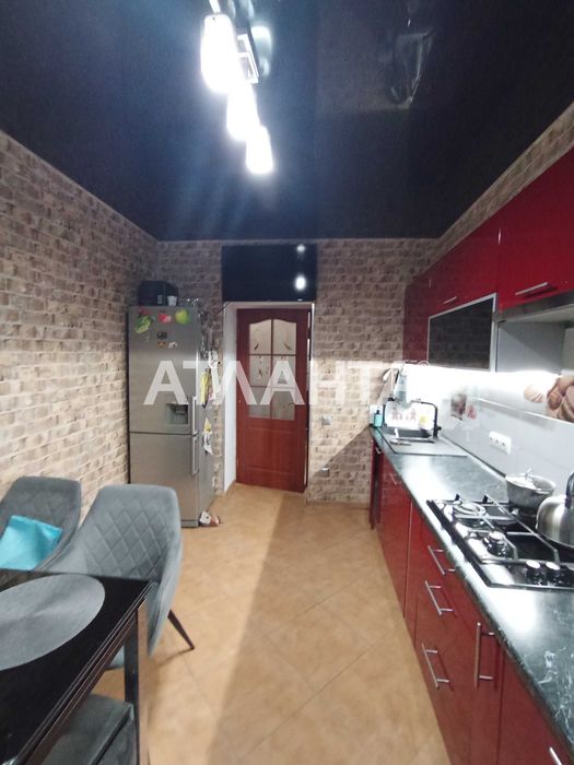 2-х комн. квартира, в кирпичном доме, капремонтом по улице Сахарова.