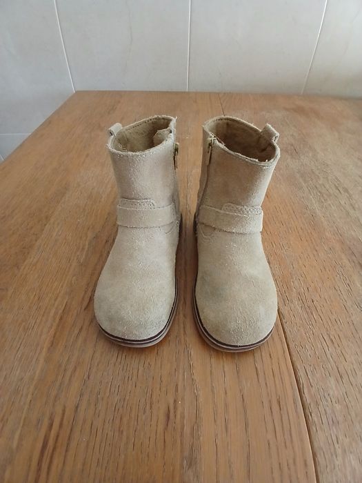 Botas menina  24 bom estado