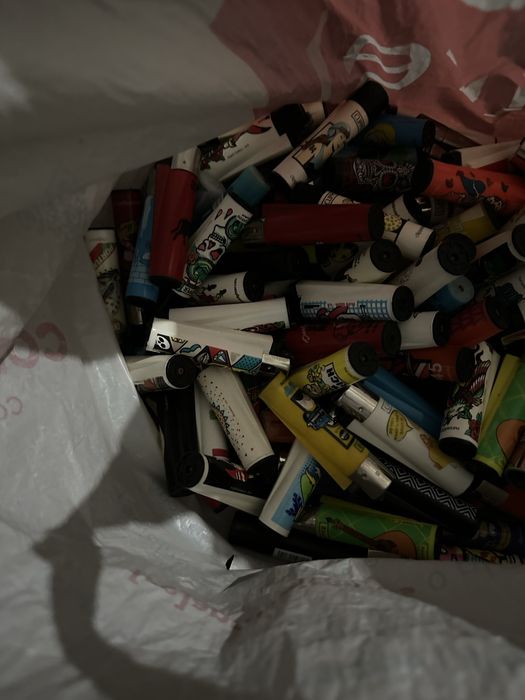 Lote de isqueiros Clipper