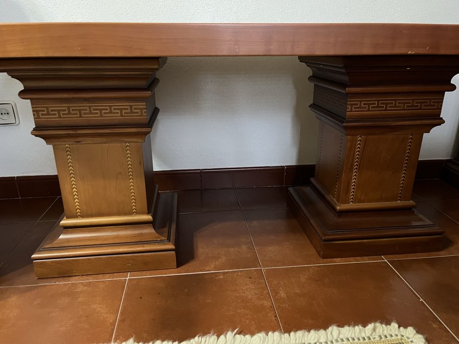 Mesa de madeira cerejeira64738967993731122