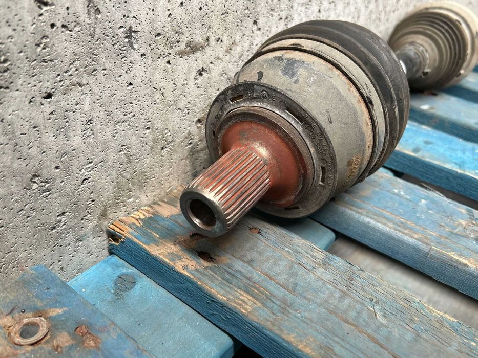 Transmissão frontal esquerda Mercedes Classe A 200D (2015)