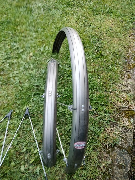 Błotniki SKS 28 cali plastikowe 7 na 5,5 cm