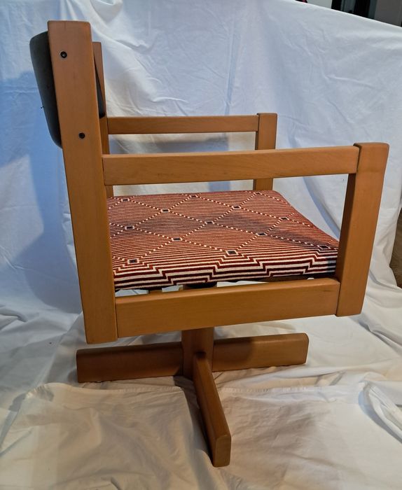 Cadeirão Olaio com braços