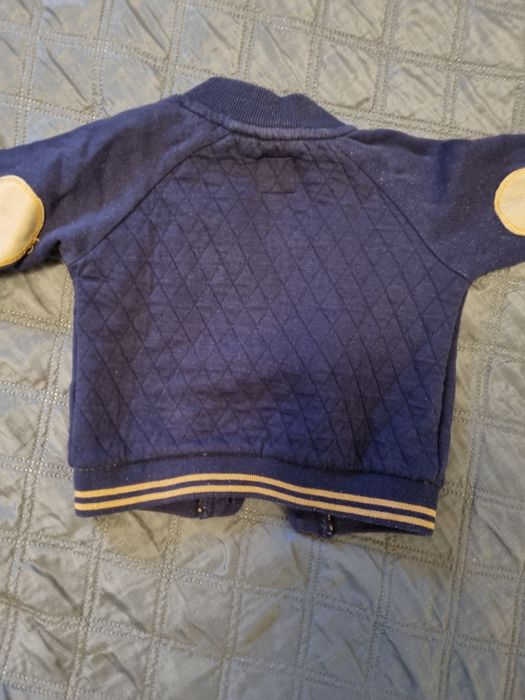 Sweter niemowlęcy r.62