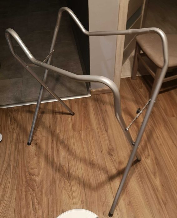 Stojak pod wanienkę + wanienka gratis