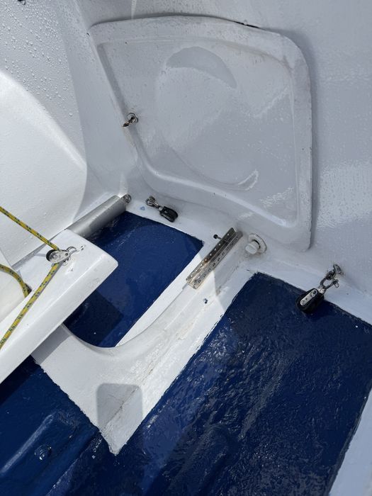Żaglówka klasy 470 plus przyczepa