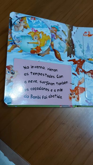 Livro puzzle do Bambi
