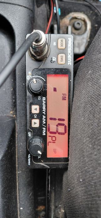 Cb radio president Barry plus antena