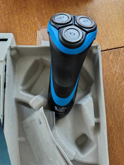 Golarka Philips AquaTouch AT750/16