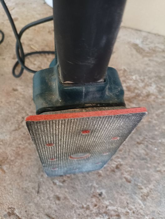 Lixadora black & decker modelo KA186