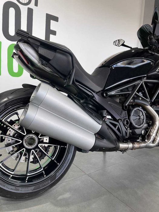 Мотоцикл Ducati diavel 1200