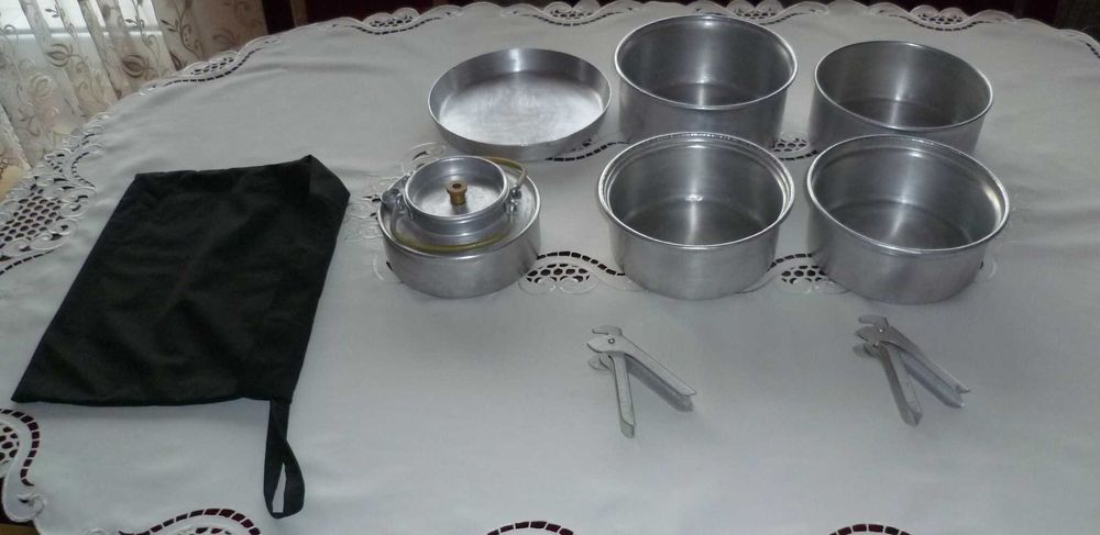 Garnki turystyczne z czasów PRL. Na camping, działkę itp.