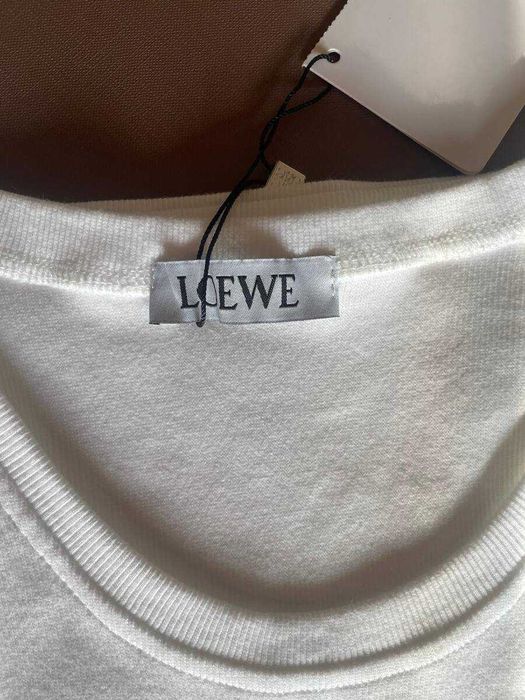 Top Loewe Branco Elegante