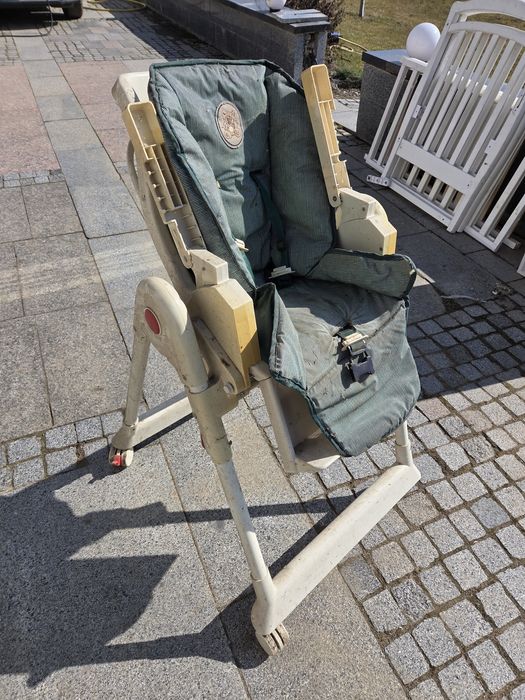 Стілець для годування