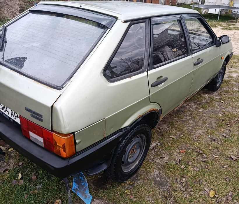 Автомобіль ВАЗ 2109