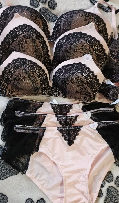 Різна жіноча білизна