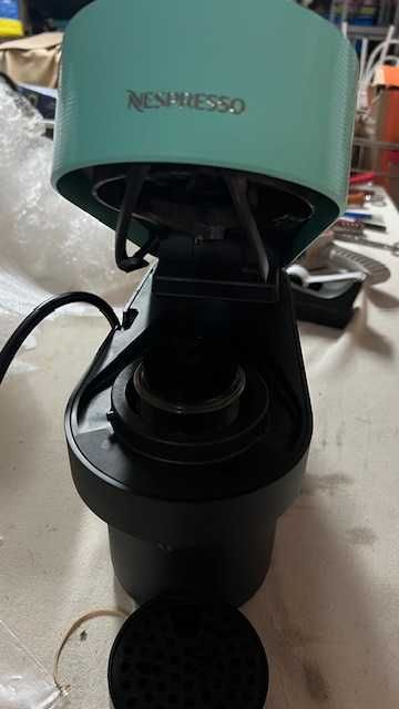 Máquina Café Nespresso Vertuo Pop Aqua Mint