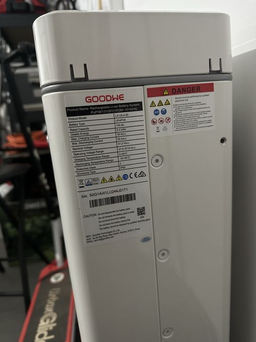 Inversor Hibrido Goodwe 3.6 kwh + Bateria Goodwe 5.4 kWh