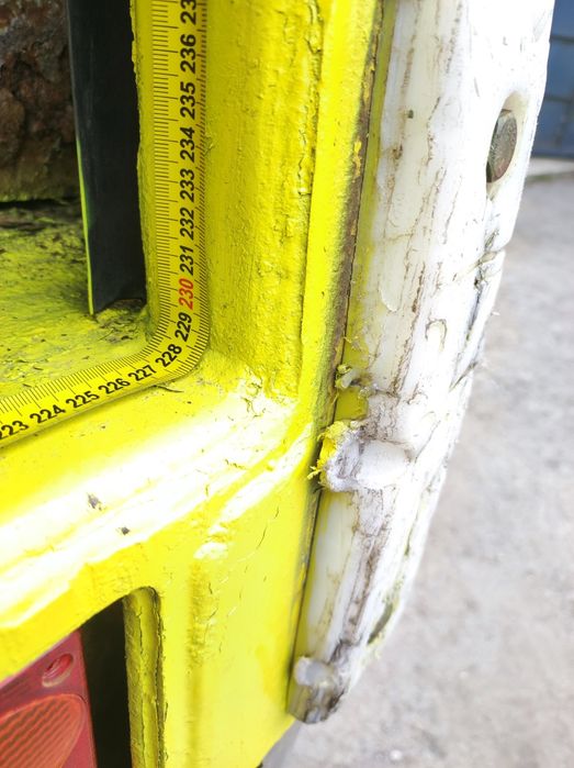 Термічка почтовик 2013  полуприцеп фургон  будка свіжопригнаний