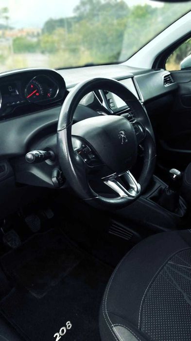 Peugeot 208 1.4 HDi | 104.000km | Distribuição Nova | 18M Garantia