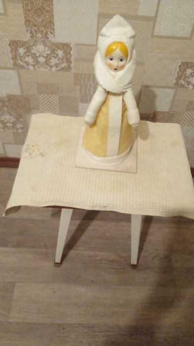 Снегурочка на подставке год выпуска 1970