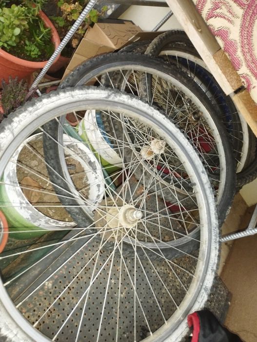 Vede se qualquer peça de bicicleta