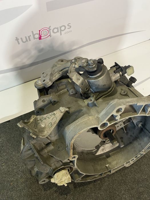 Caixa velocidades Opel Corsa E