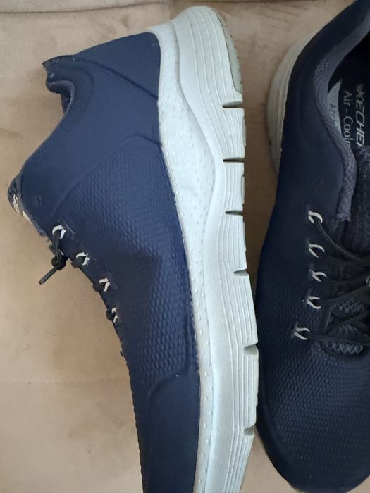 Meskie skechersy roz 42 wkl 28