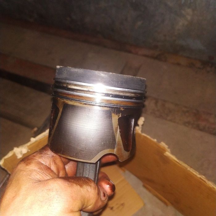 Поршень с шатуном на двигатель OM642