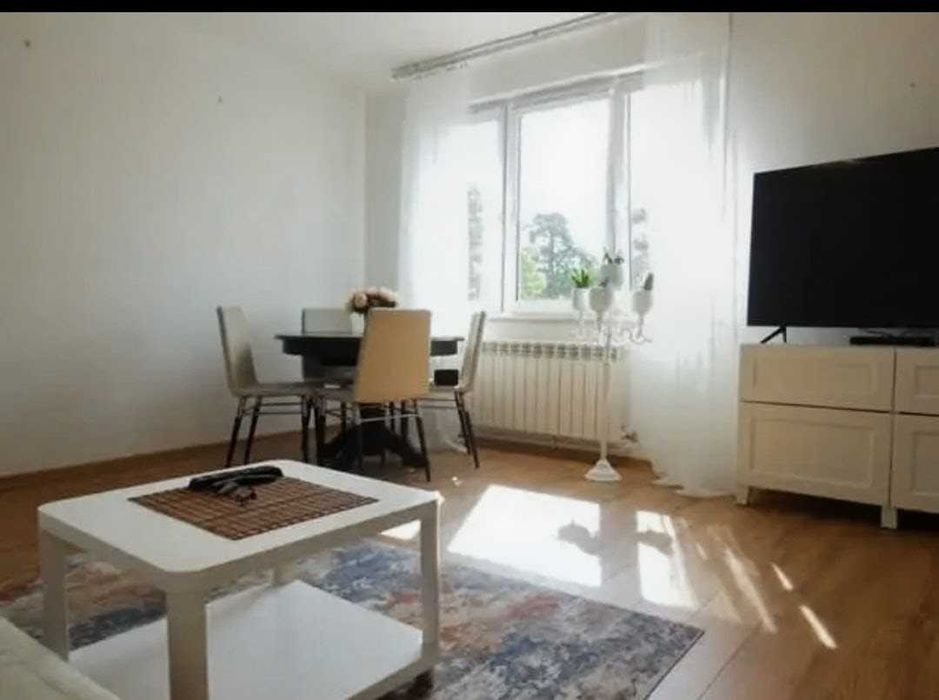 Na sprzedaż 2 pokojowe mieszkanie w Konstancinie - 43 m² - Widok 2