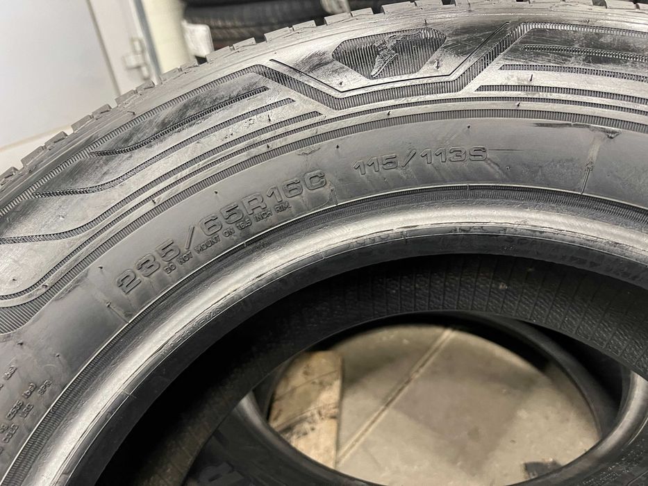 Opony wielosezonowe 235/65/R16C Goodyear Vector 4Seasons Cargo - 2 szt
