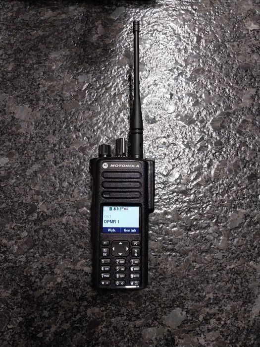 Radiotelefon Motorola dp 4800 e UHF.