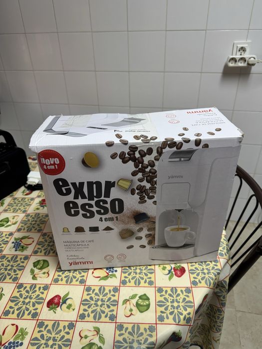 Maquina de cafe Yammi