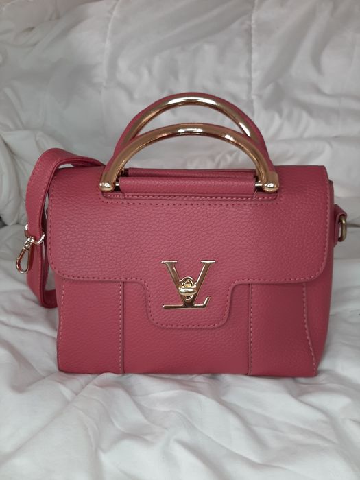 Mala cor de rosa nova