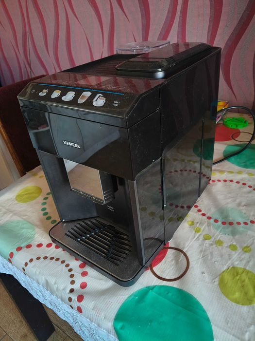 Кавомашина Siemens EQ.500 (під відновлення або на запчастини)