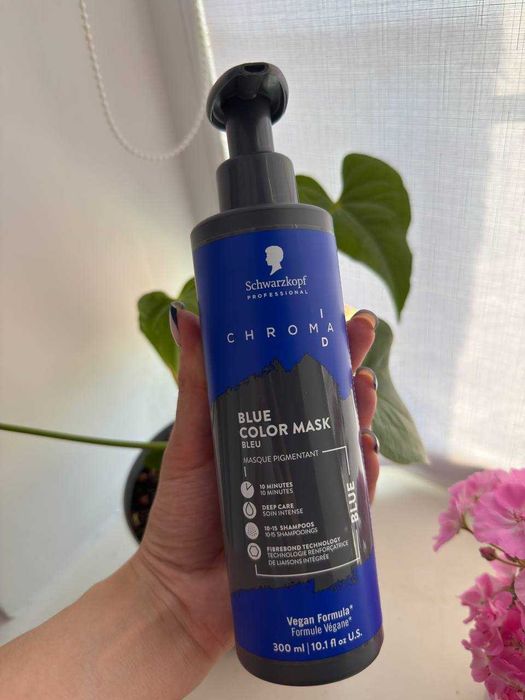 Нова тонувальна бондінг-маска для волосся Schwarzkopf Professional Chroma ID Bonding Color Mask, Blue, 300 мл