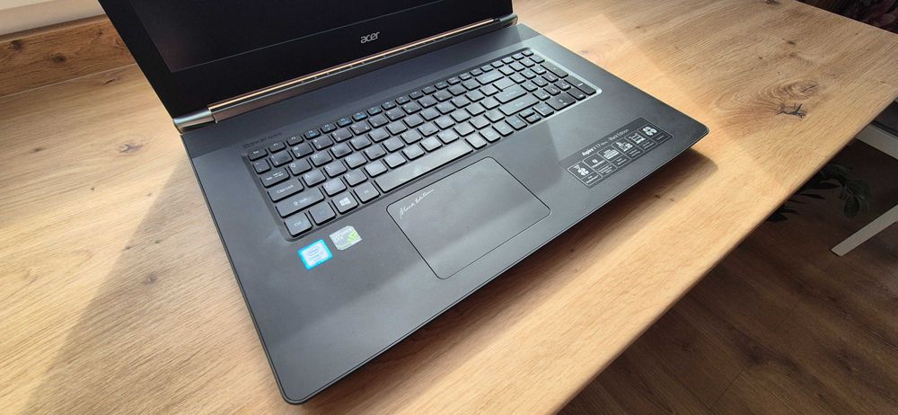 Acer Aspire Nitro VN7-792G 17" + Torba + NOWE Etui + NOWA obudowa